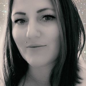 Meet your Posher, Becci